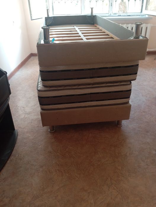 Матрас, и кровать, 90 на 2 м