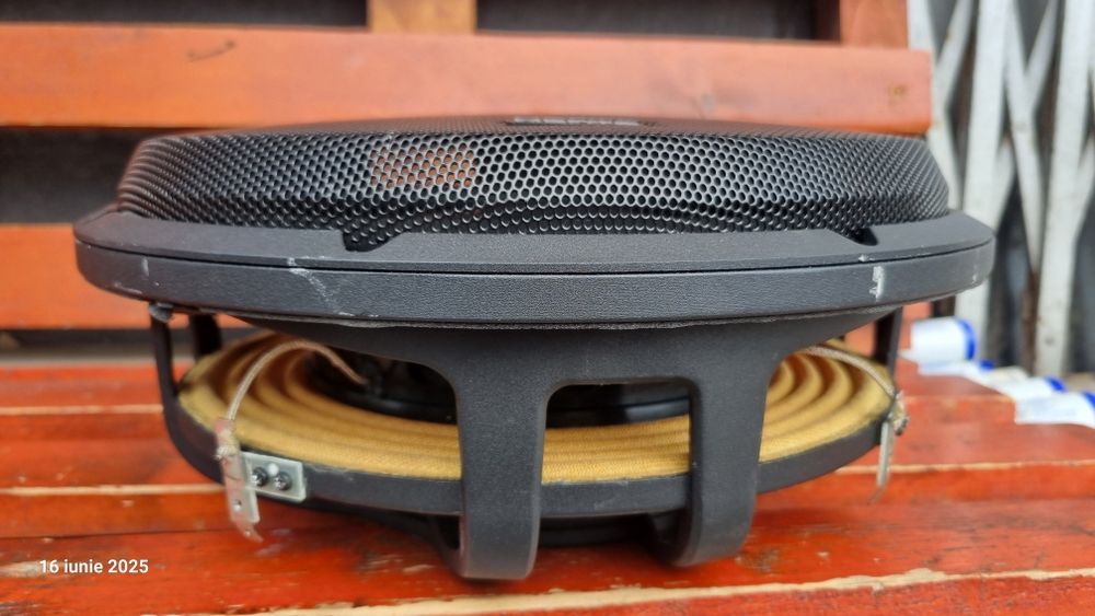 Super difuzor subwoofer 30cm Hertz Mille Pro Mps S4