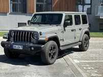 Jeep Wrangler Sahara Unlimited 272 cp