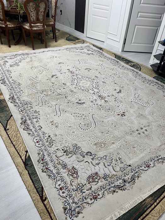 Продам ковер 2.5x3.5