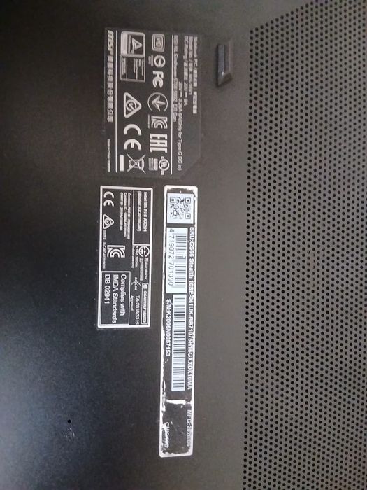 Laptop MSI GS66 stealth ( gaming și nu numai)