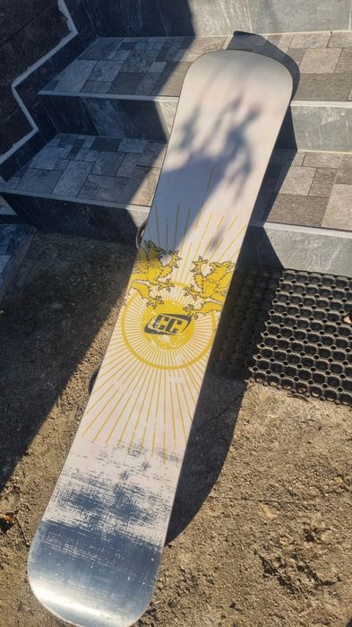 Placa de snowboard in stare buna