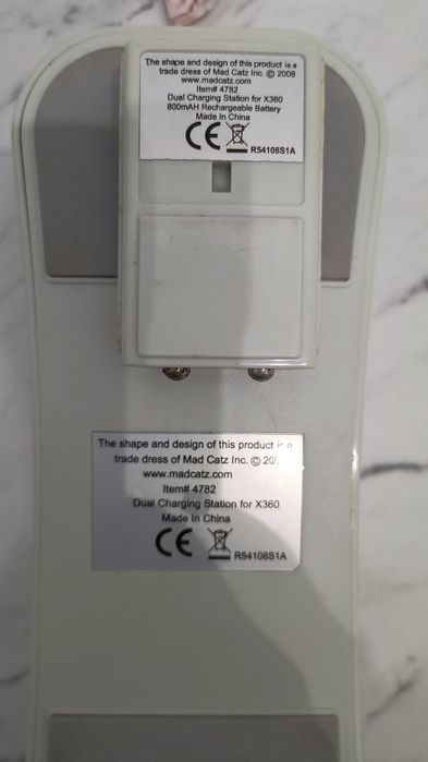 Statie incarcare acumulatori pt XBOX 360