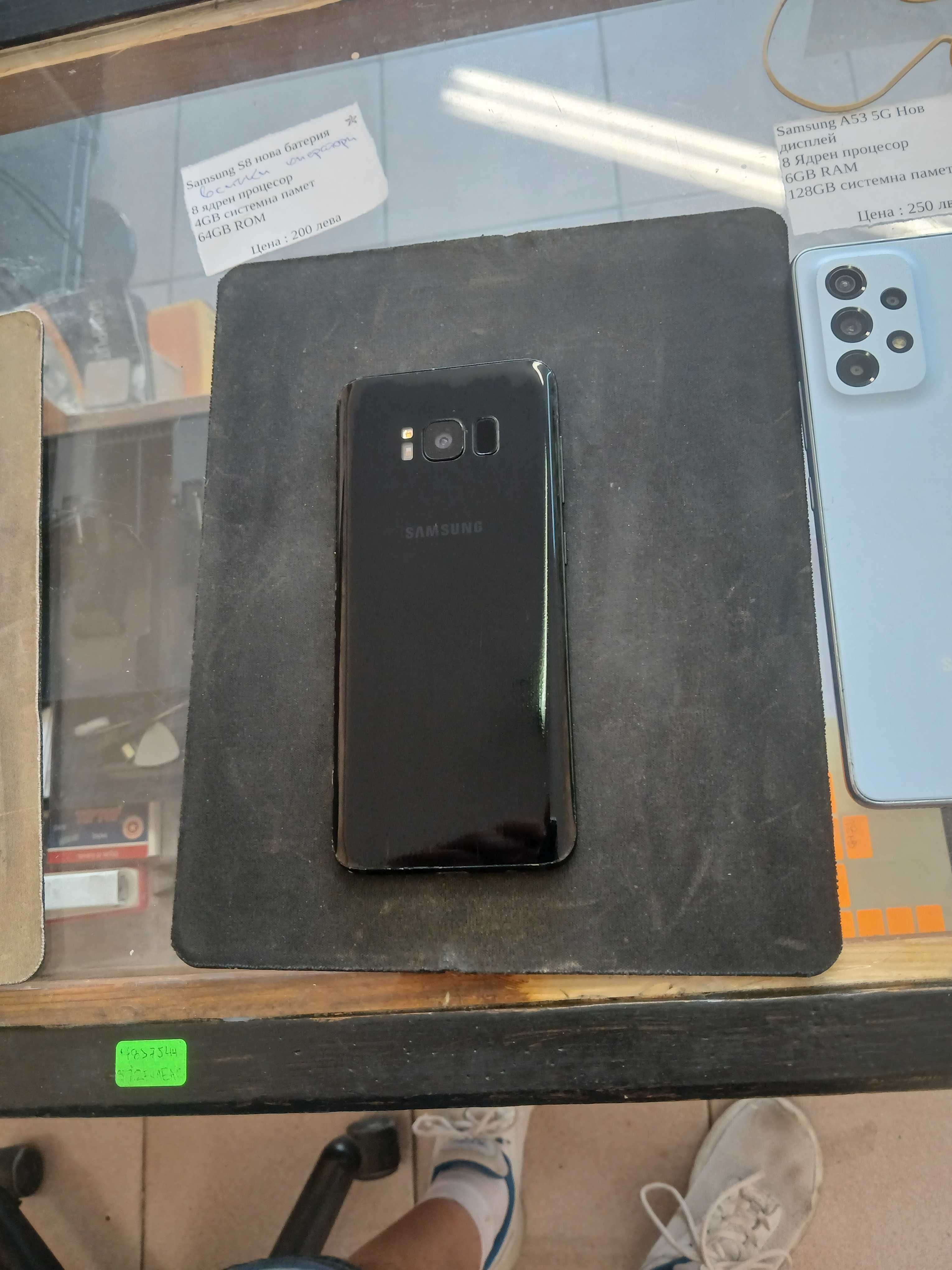 продавам samsung s8 с нова батерия всички оператори