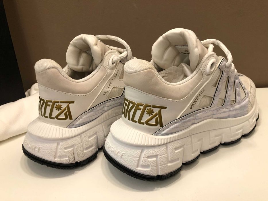 Versace  sneakers 35 si 36, originali, full box,retail 750 euro