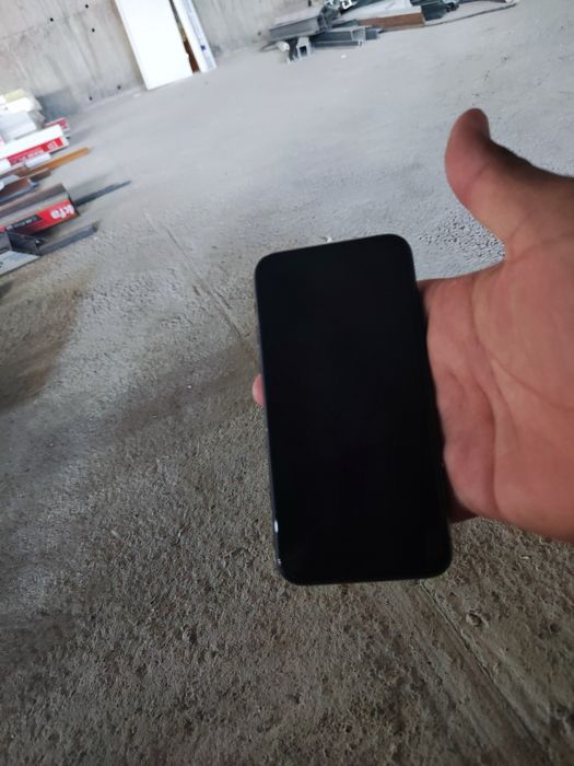 Iphone 11 pro sotiladi 64 talik