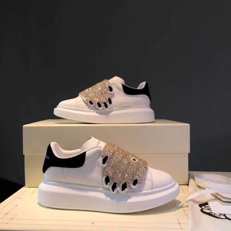 Alexander McQueen оригинални дамски сникърси