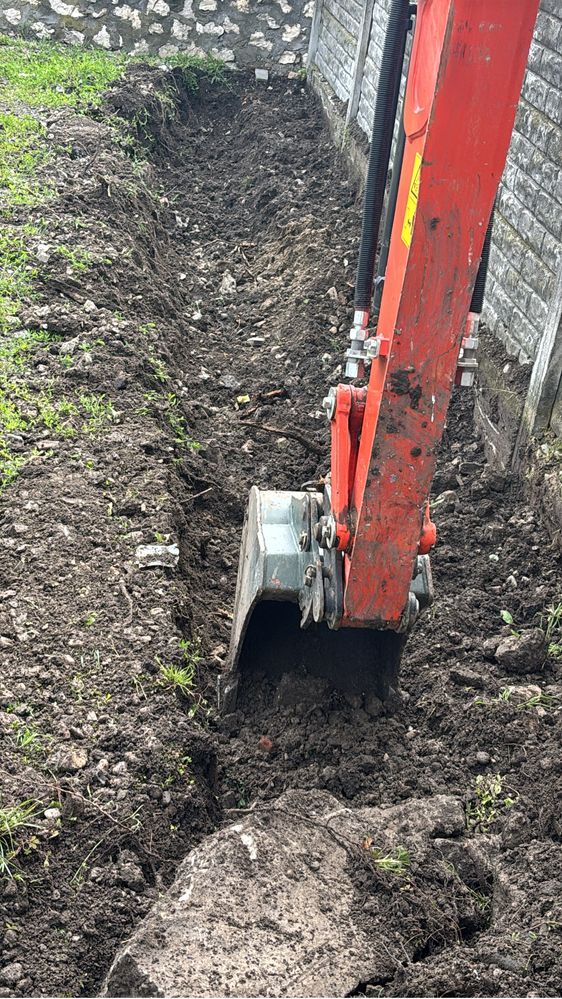 Servicii Săpături cu Mini Excavator + Bobcat – Orice Tip de Lucrări