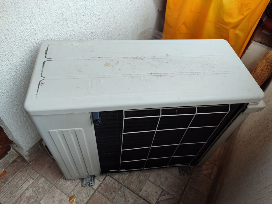 Климатик Fuji Electric ROG12LLCB – 12 000 BTU