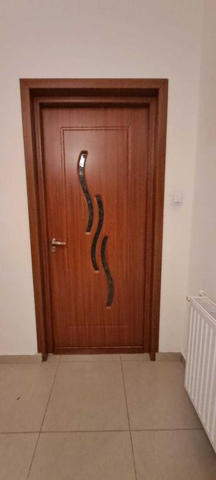 Usi de interior din MDF cu sticla