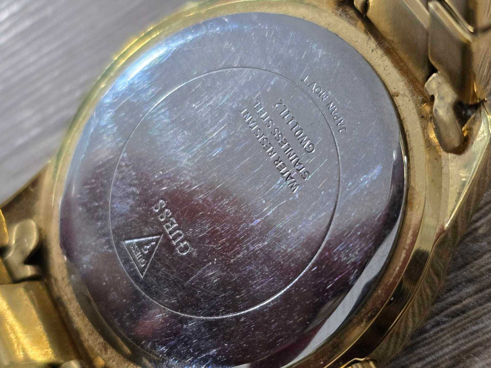 Часовник Guess GW0111L2
