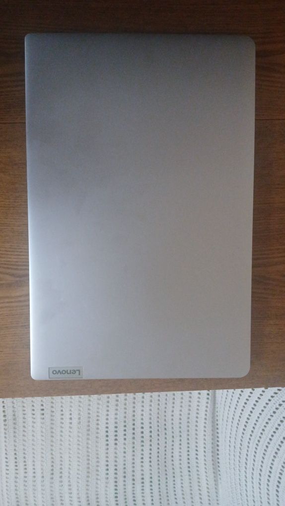 Lenova yangi noutbook