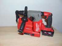 Milwaukee M18 ONEFHX rotopercutor aspirator FUEL 2021