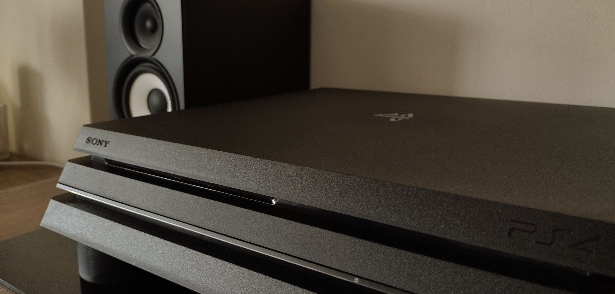 PlayStation 4 pro 1TB