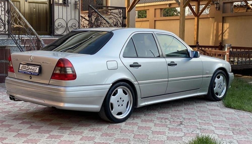 Мерседес 202 3.6 бампер фары пароги