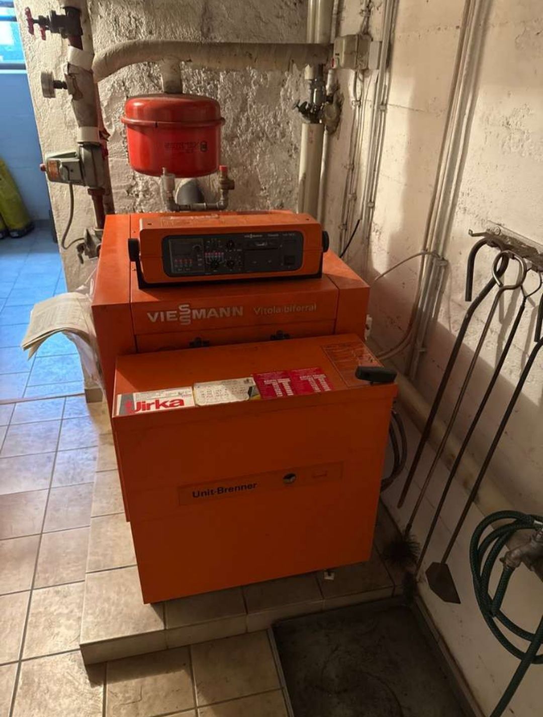 Cazan Viessmann Vitola biferral cu arzător Unit-Brenner – stare bună,