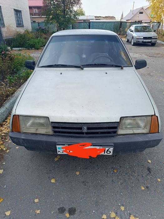 Продаю ваз 21099