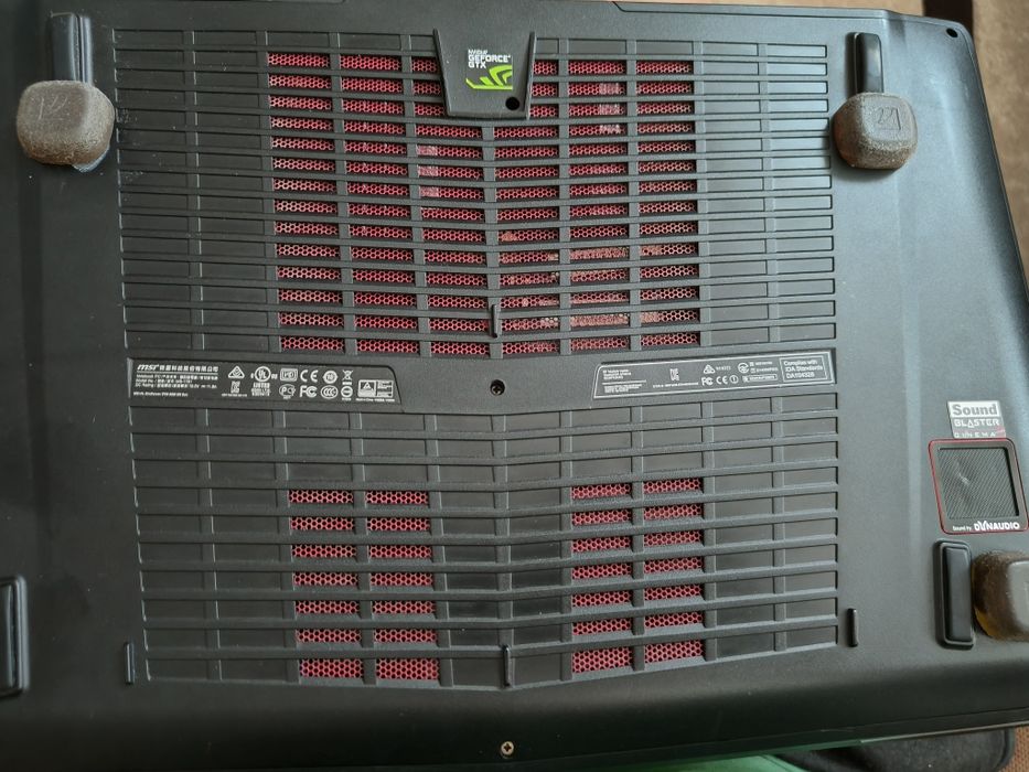 Laptop MSI – i7-4980HQ, 32GB RAM, GTX 980M 8GB, SSD 512GB, ecran 17.3