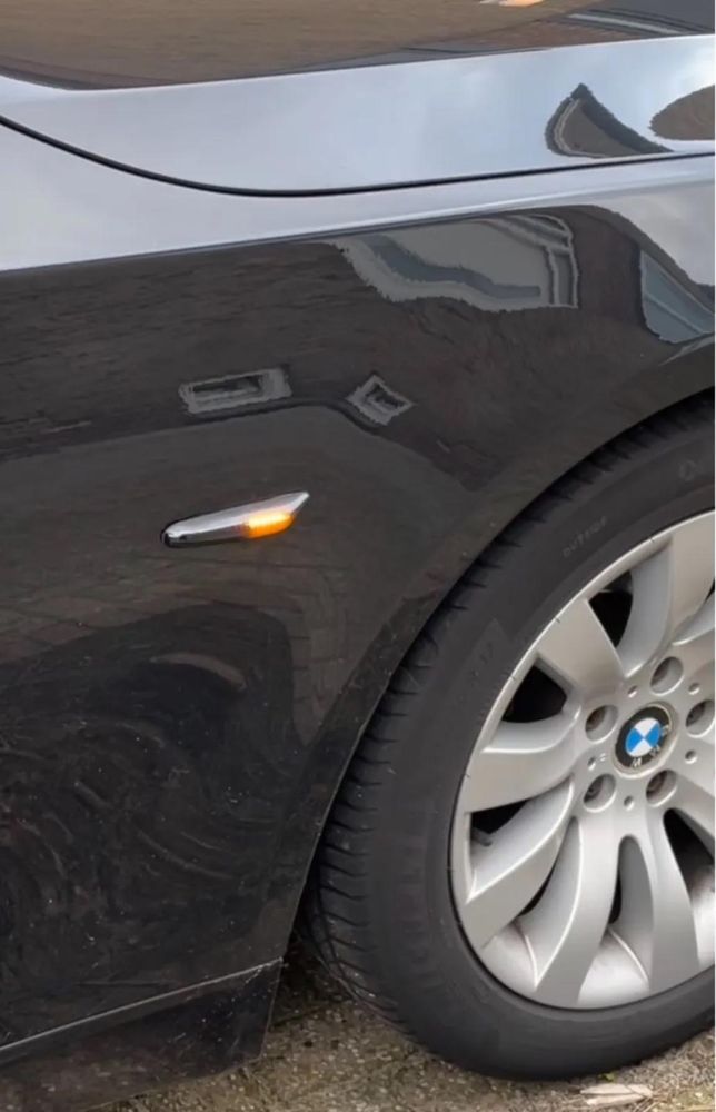 Semnalizari led dinamice BMW E90-93 E60 X1 X3 X5