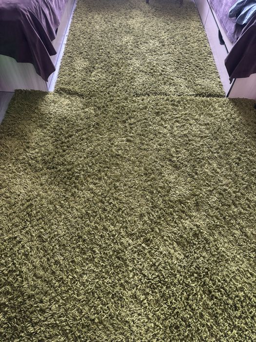 Продам ковер  (травка )