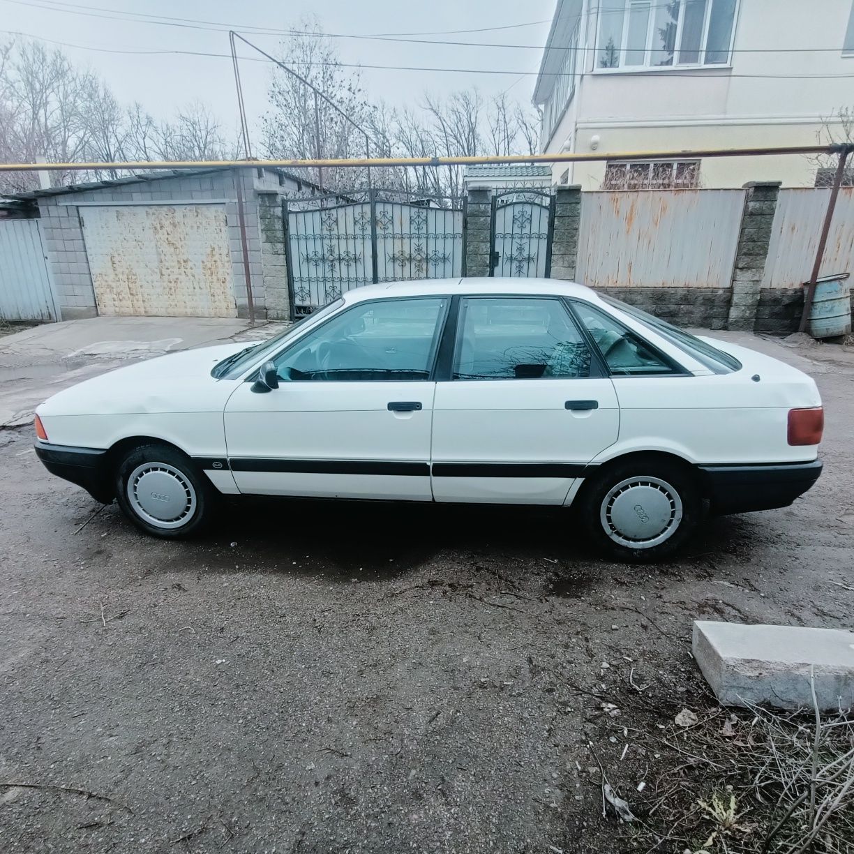 Audi 80 diesel. .