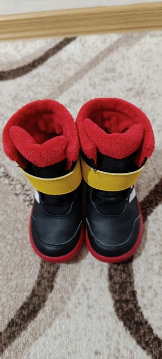 Апрески  - Адидас