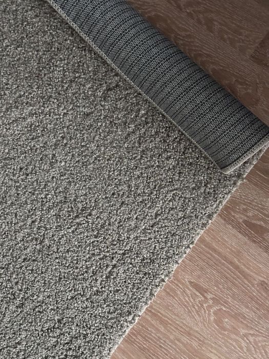 Серый ковер Икеа (IKEA) после химчистки в отличном состоянии