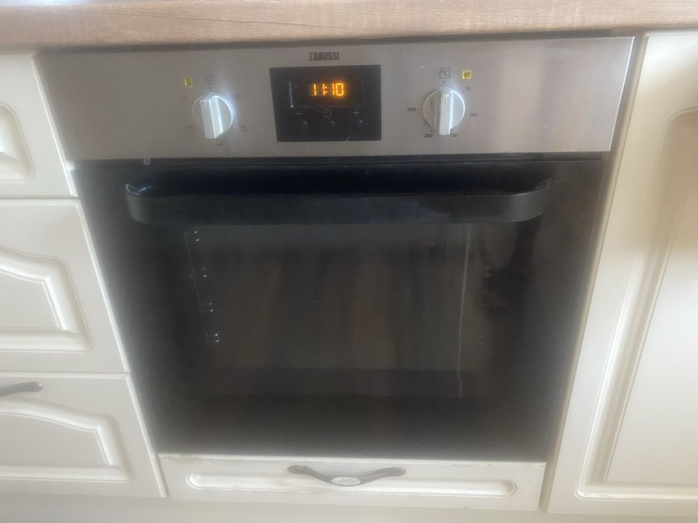 Фурна за вграждане Zanussi