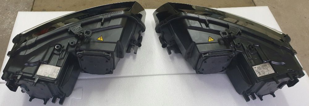 Audi A8 4H D4 far stanga full led far dreapta full led faruri matrix
