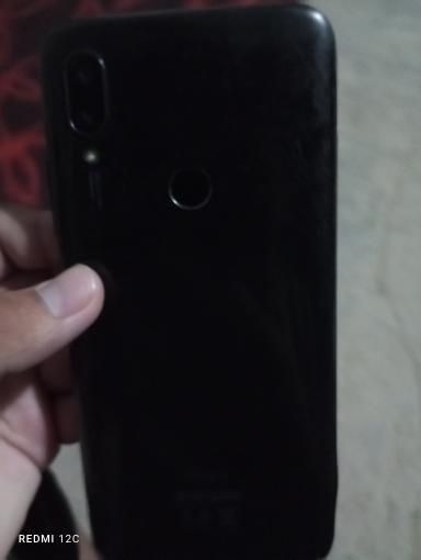 Redmi 7 sotiladi srochno