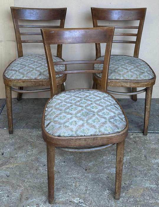 Set 3 Scaune Vintage cu spatar curbat; Scaun cu sezut tapitat