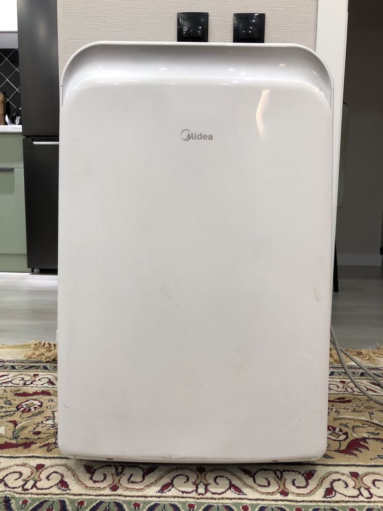 Кондиционер Midea