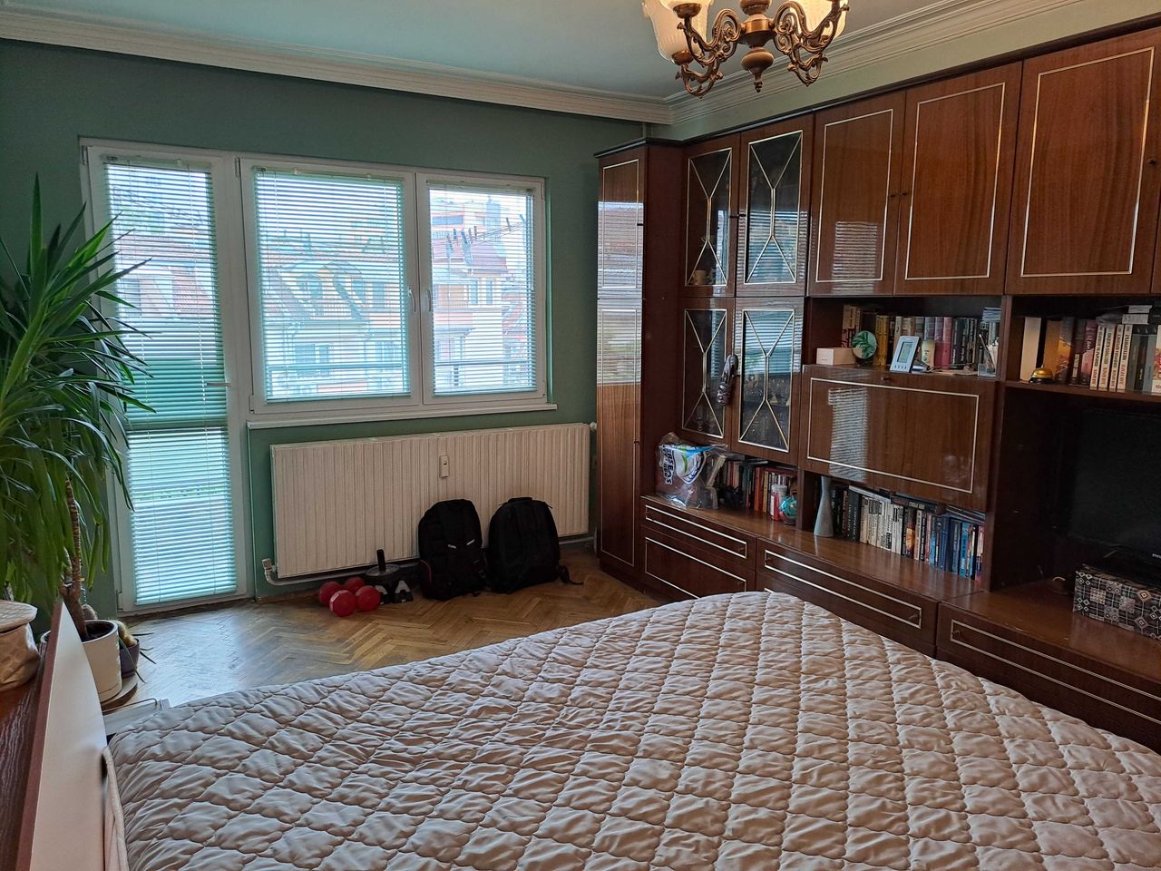 Продава се Четиристаен апартамент в Плевен, Идеален център - 106 кв.м за 1651 €/кв.м - Снимка #11