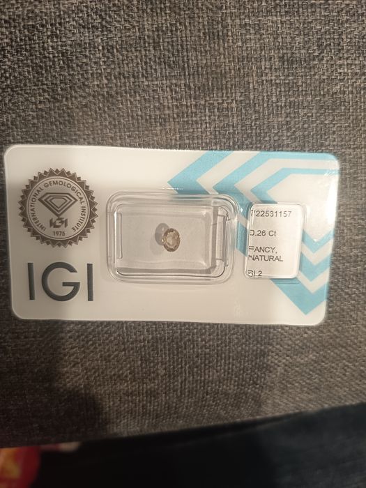 Diamant oval 0.26 carate