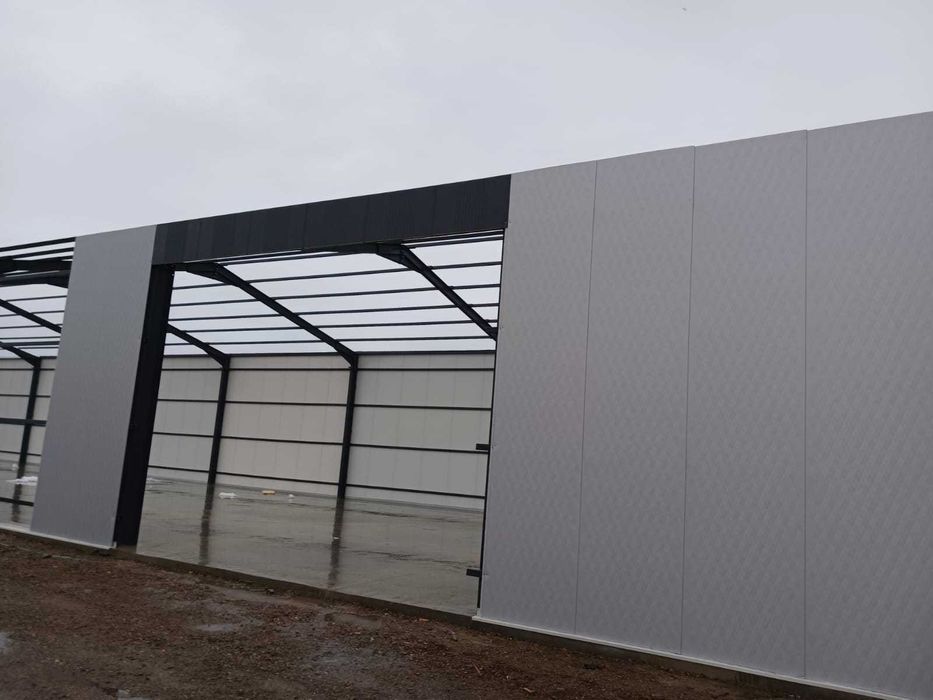 Panouri sandwich termoizolante / Tabla cutata / Distantiere cofraj