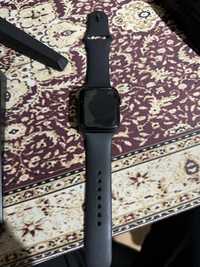 Apple Watch se 44mm, черный