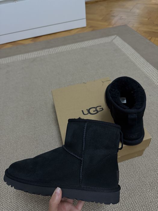 UGG negre originale