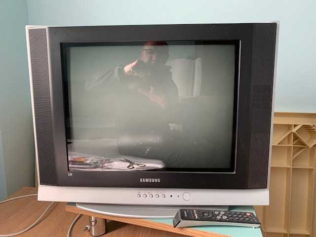 TV Samsung in stare foarte buna