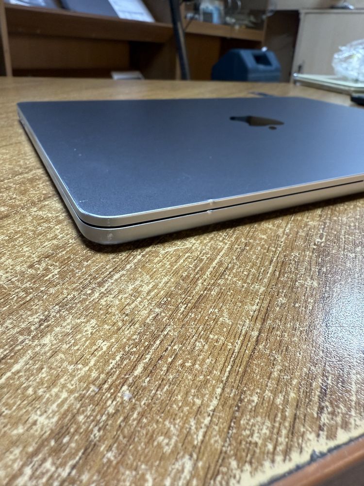 Macbook air 13 M2