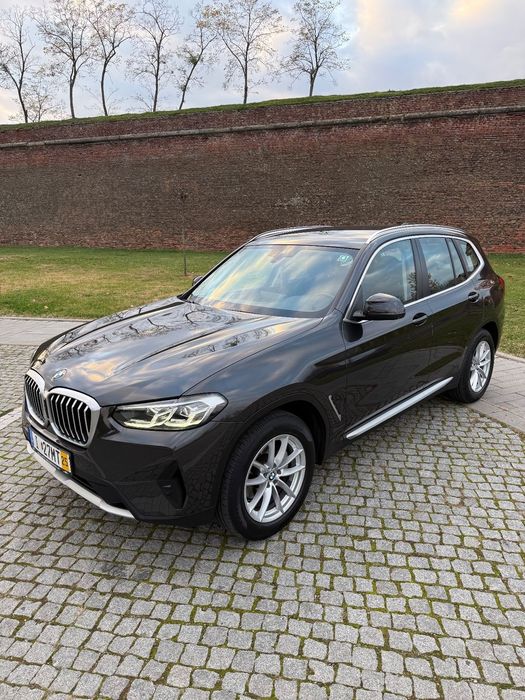 BMW X3 BMW X3 d X-line 4x4 Led Camera 360 Soft Cârlig Volan încălzit