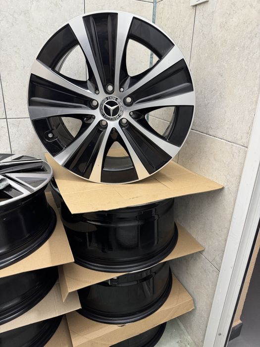 Jante Originale Mercedes R18 E klass W213 in  doua  latimi