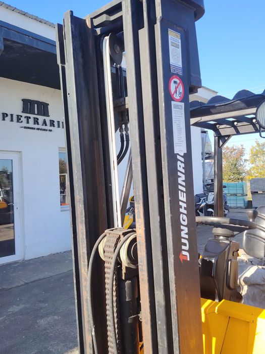 Stivuitor Jungheinrich EFG 18