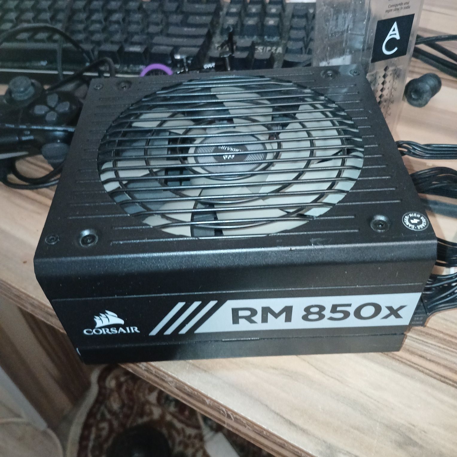Sursa CORSAIR 850w