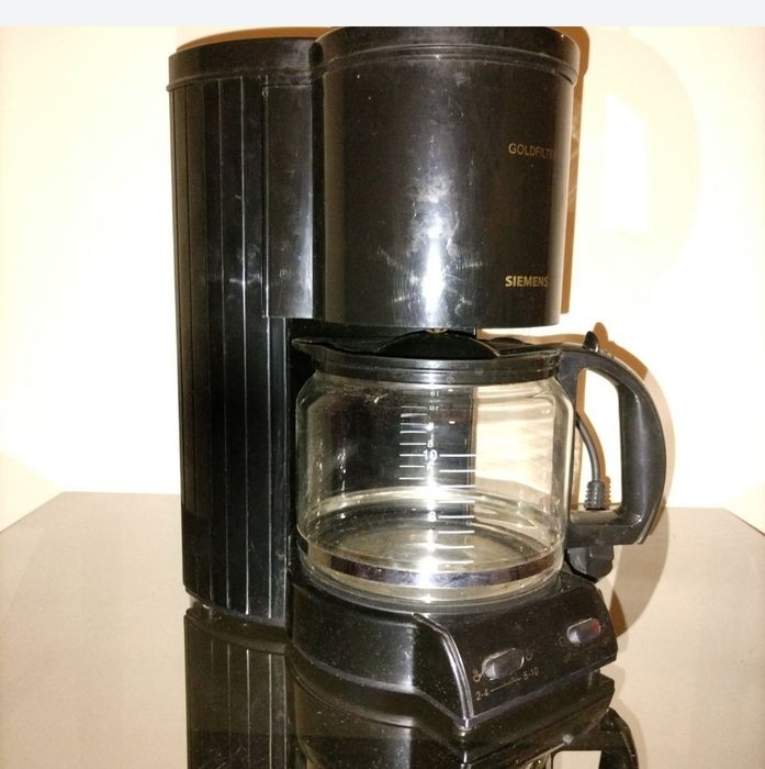 Прахосмукачка и Кафе машина.