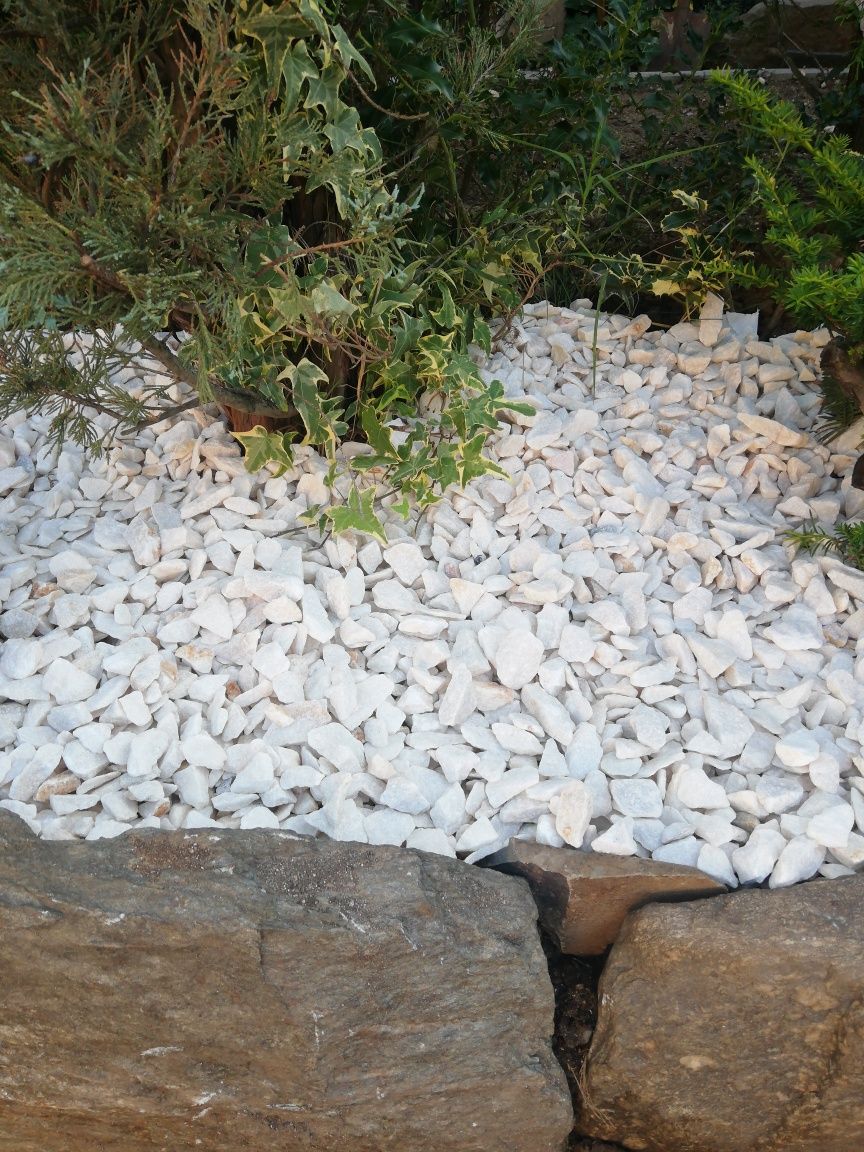 Piatra marmura ALBA,travertin, granit, decorativ,Sibiu.