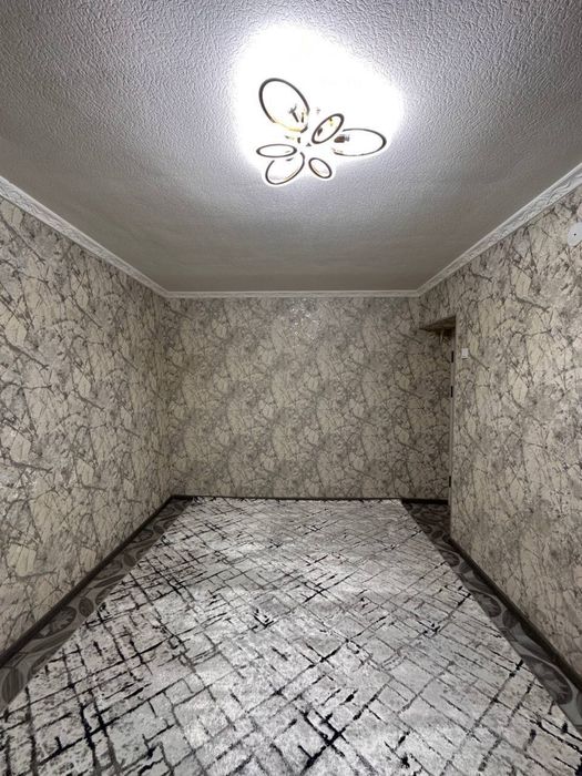 Srochna Bogʻishamolda 5-etaj 2xonalik uy sotiladi.