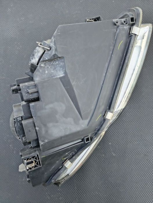 Far stanga audi a4 b7