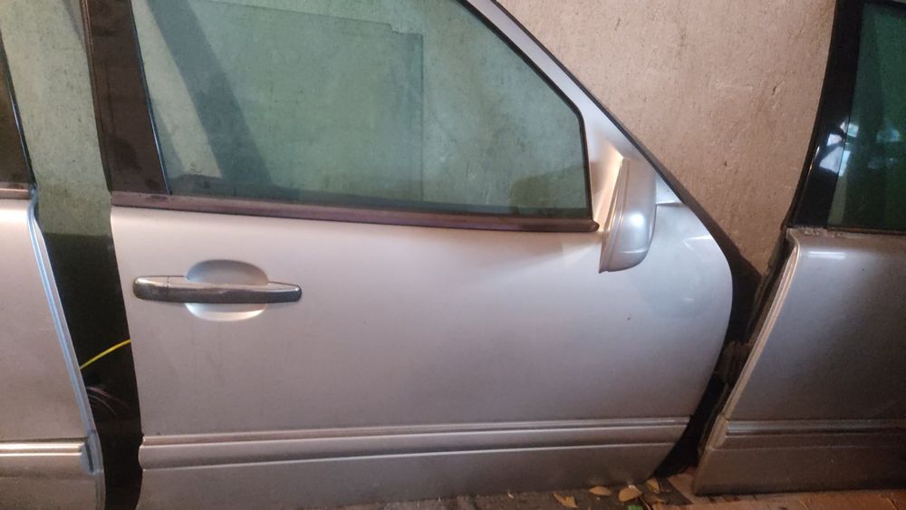 Врати за Мерцедес