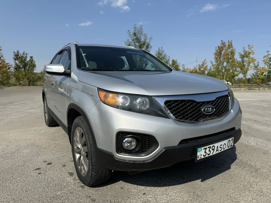Продам Kia sorento 2011 3.5л в отличном состояние