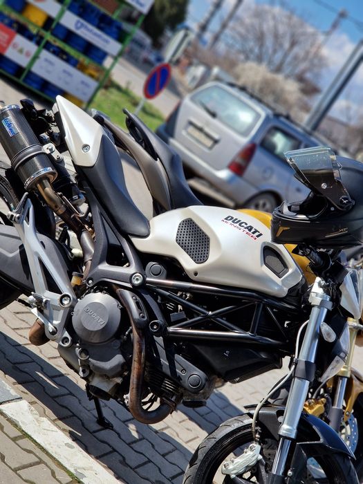 Ducati Monster 696 (schimb și cu enduro)